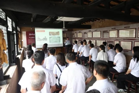 市人社局组织开展“党建引领聚合力 携手共建促振兴”主题党日活动3.webp.jpg 市人社局组织开展“党建引领聚合力 携手共建促振兴”主题党日活动3.webp.jpg