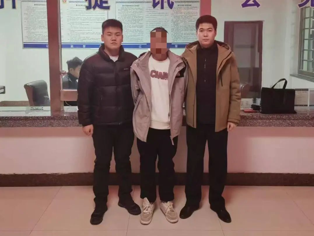001.jpg 001.jpg