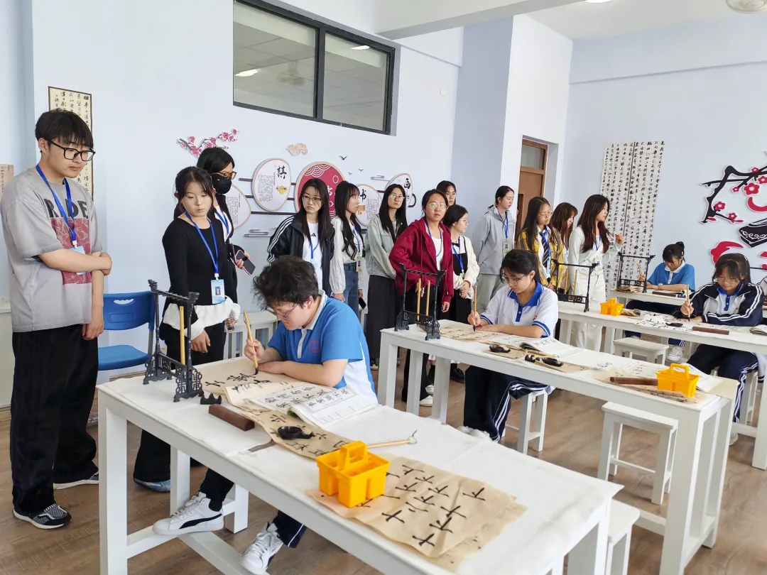 校地联动 产教融合——朝阳市携手辽宁师范大学共建人才工作站 谱写就业育人新篇章5.webp.jpg