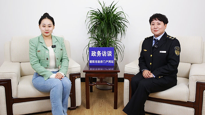 合影.png