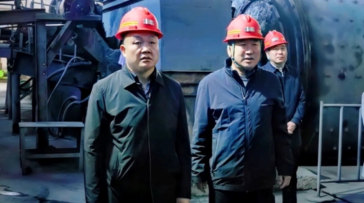 石万田督导矿山企业安全生产.jpg 石万田督导矿山企业安全生产.jpg