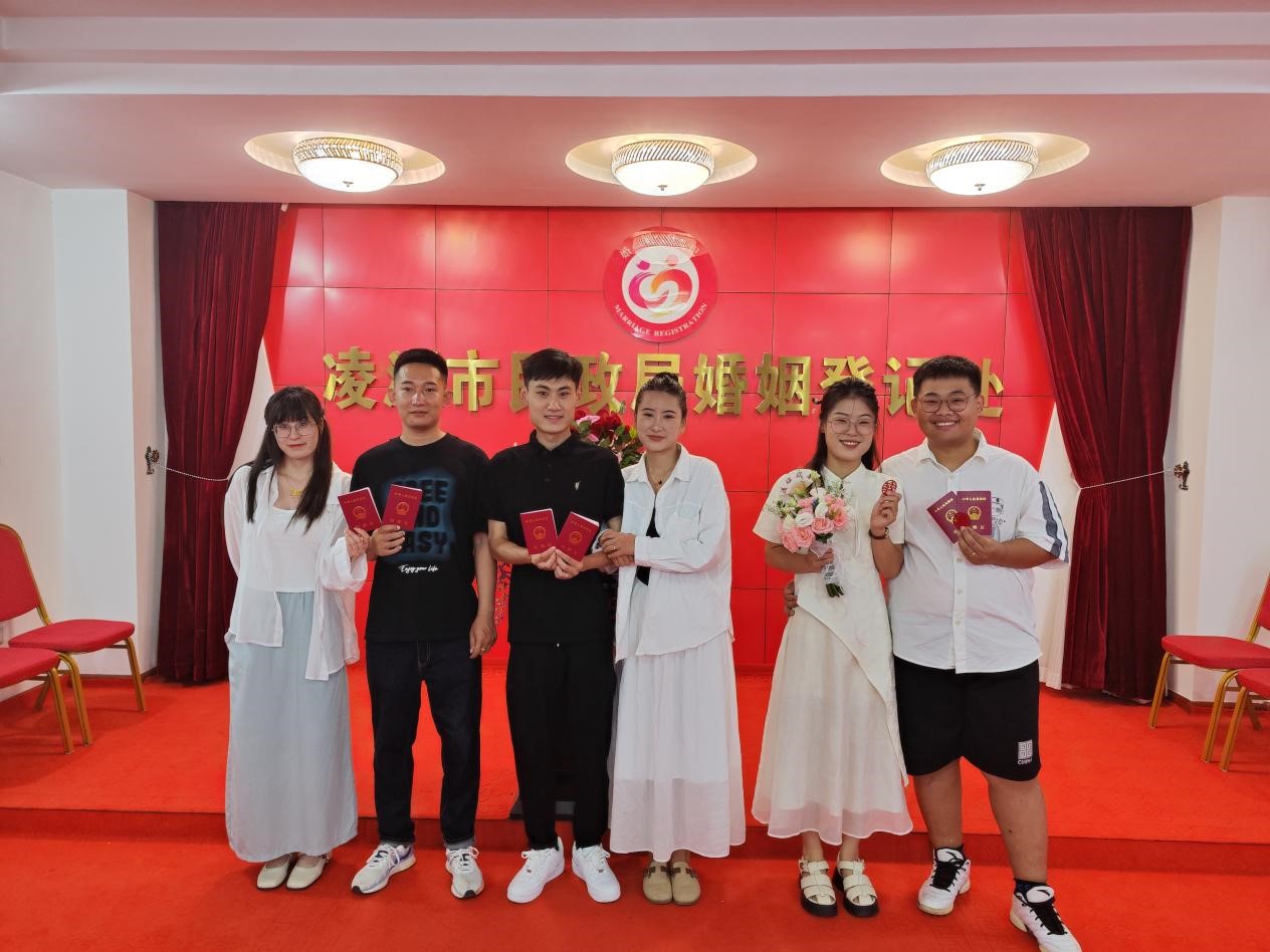 24081203.jpg